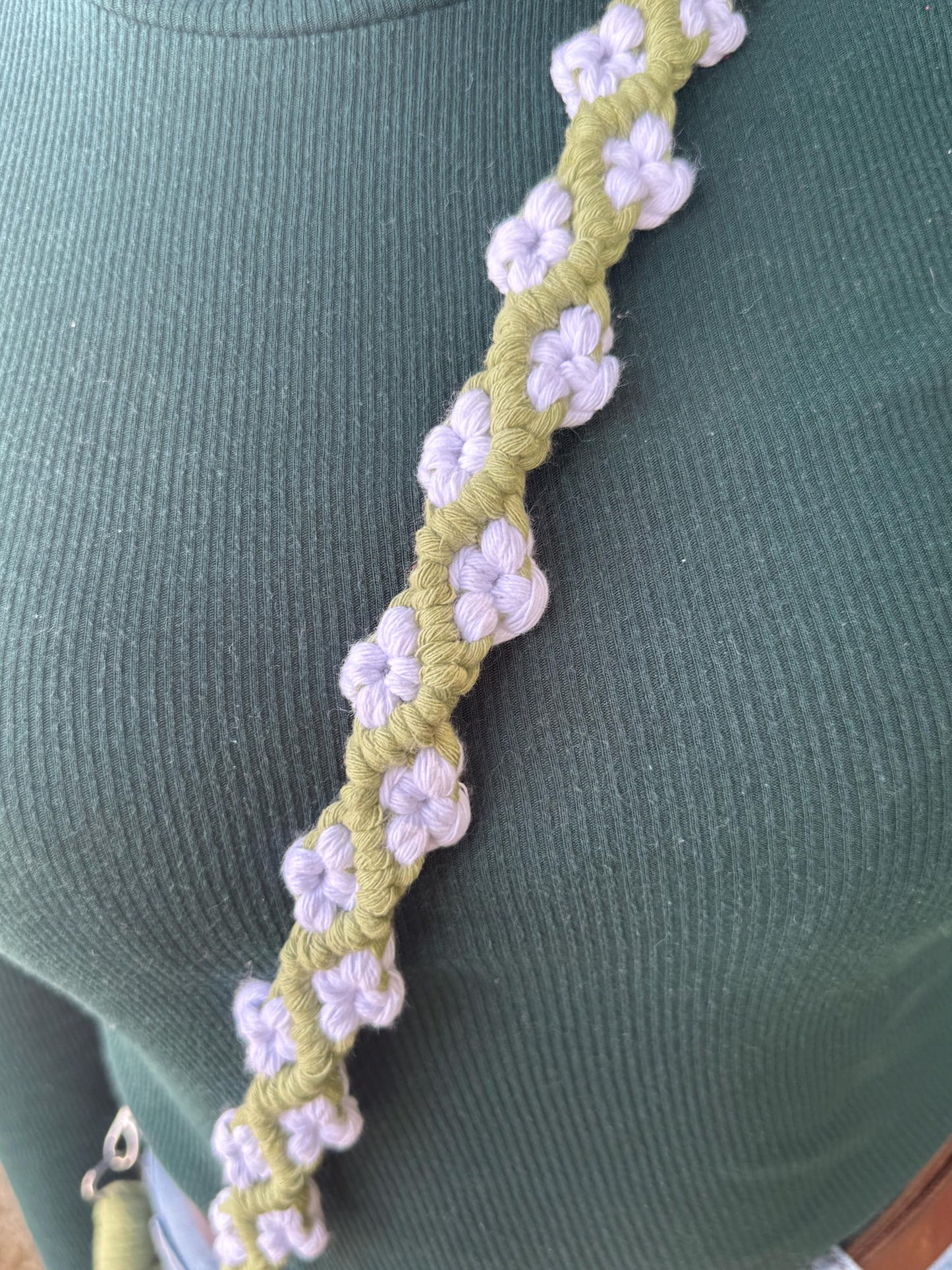 Macrame Water Bottle Holder | Floral Flask Carrier with Detachable Strap